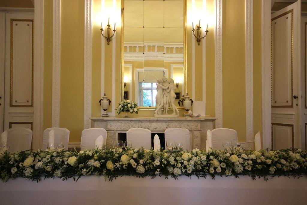 Hotel Butikowy Palac Jablonna エクステリア 写真